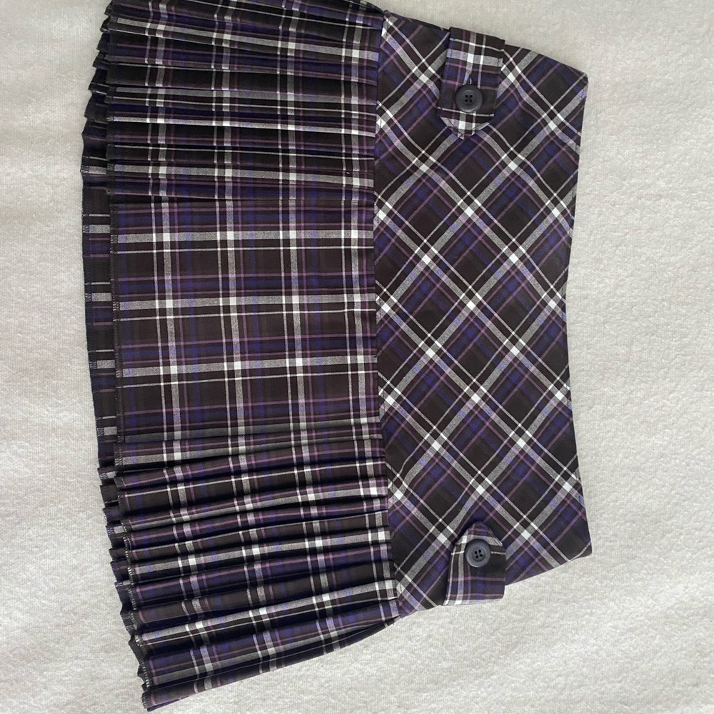 Cute plaid mini skirt